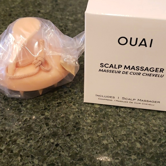 SOLD on M.......OUAI Scalp Massager. New, in original box. Scrubber, exfoliator - Picture 4 of 9
